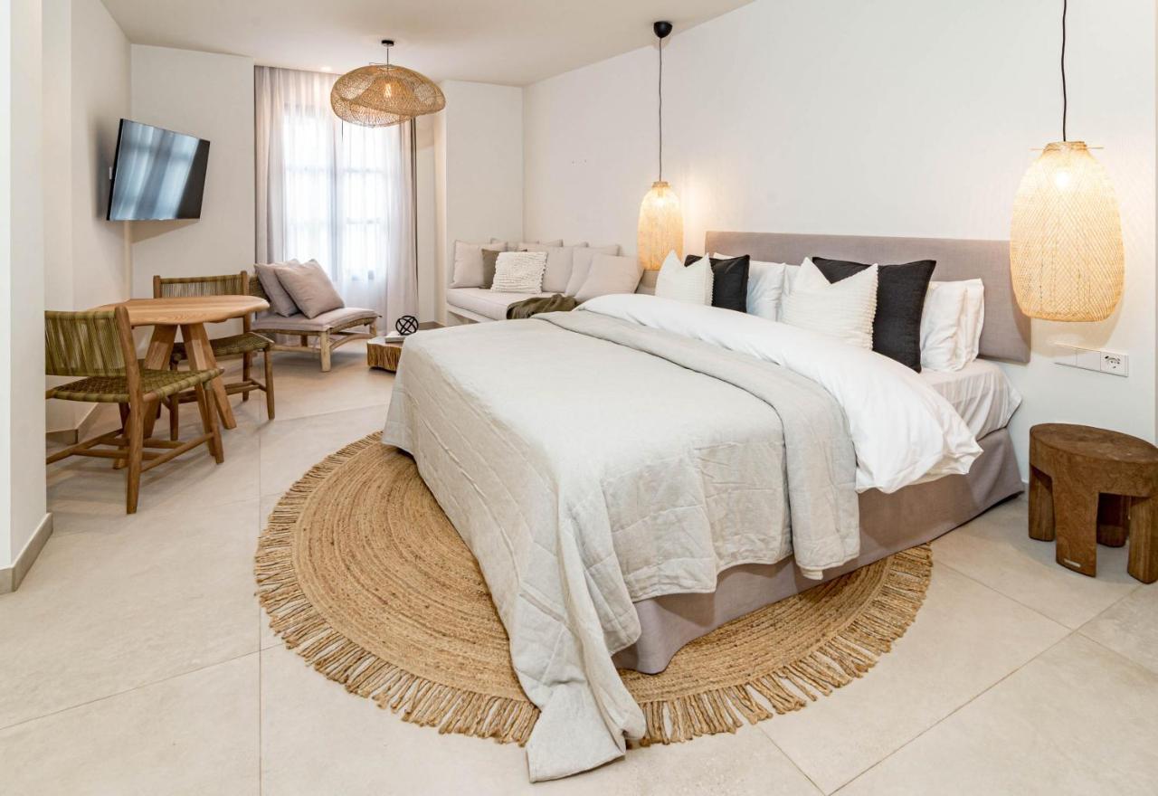 Seaclub Suites Estepona By Roomservices Extérieur photo